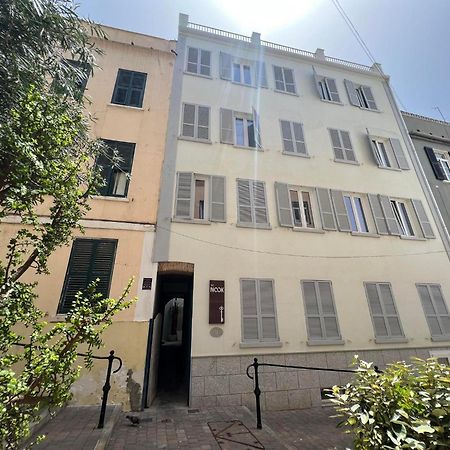 Ferienwohnung Peaceful 1Br With Shared Terrace At The Nook Gibraltar Exterior foto